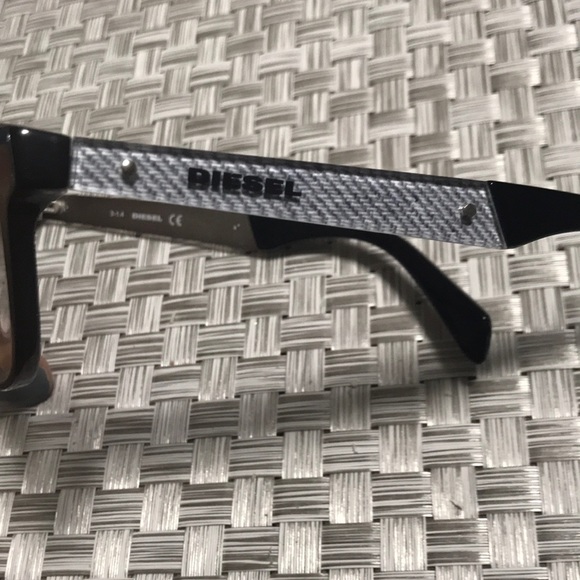 Diesel Frame - Picture 3 of 8